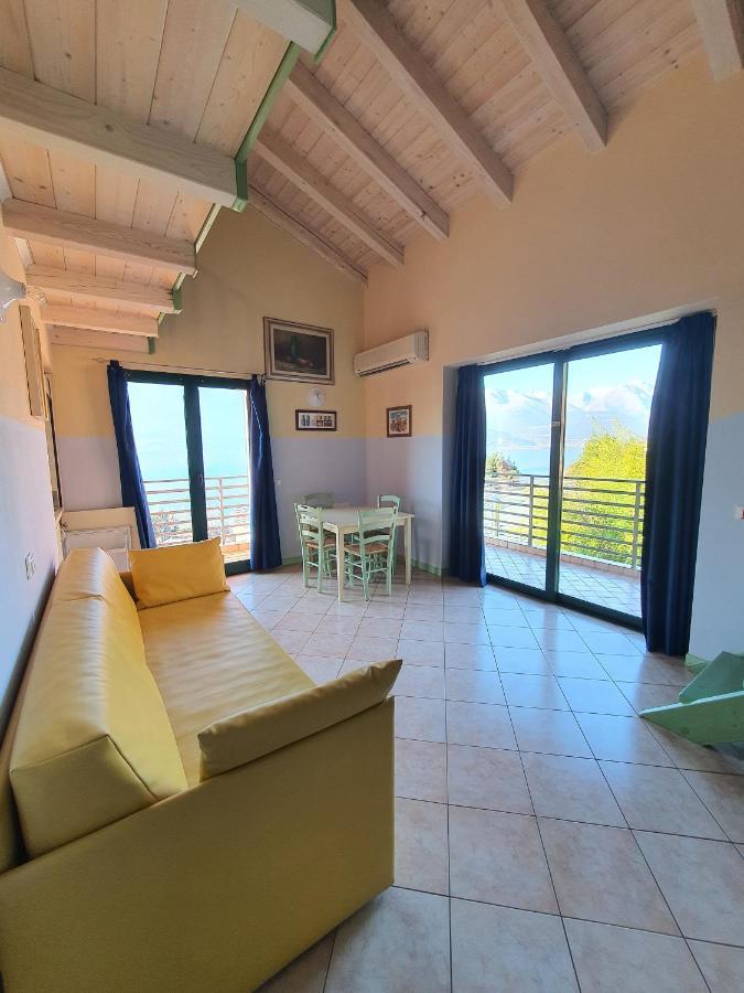 Residence Oasi Del Viandante Lake Como Bagian luar foto