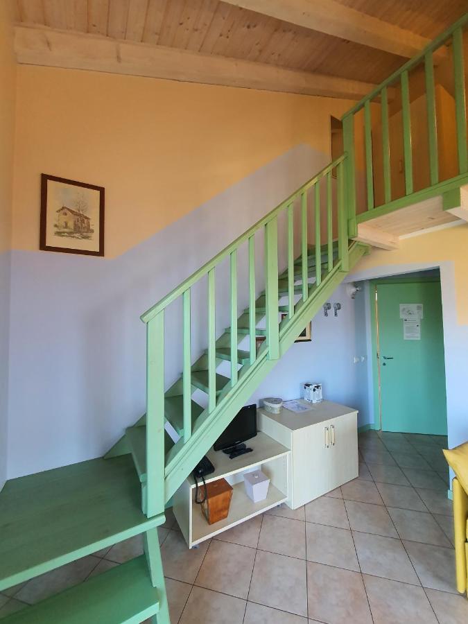Residence Oasi Del Viandante Lake Como Bagian luar foto